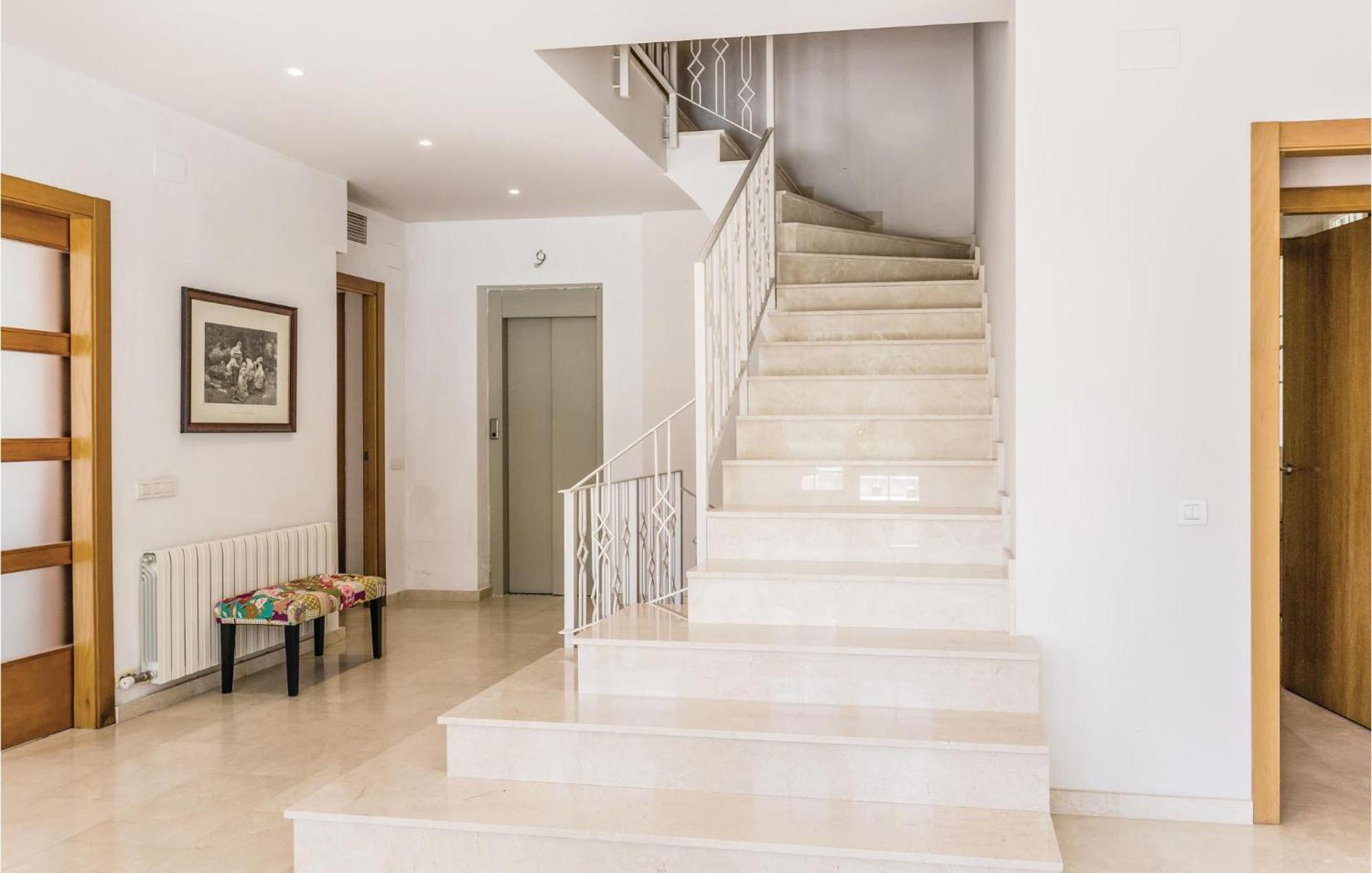 Nice Home In Cabrils With House A Mountain View Екстер'єр фото